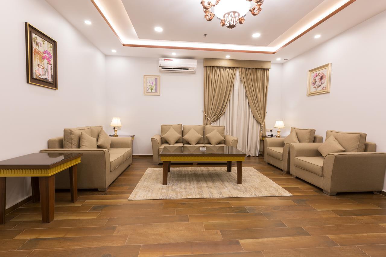Luxury Hotel Apartments Tabuk Exterior foto