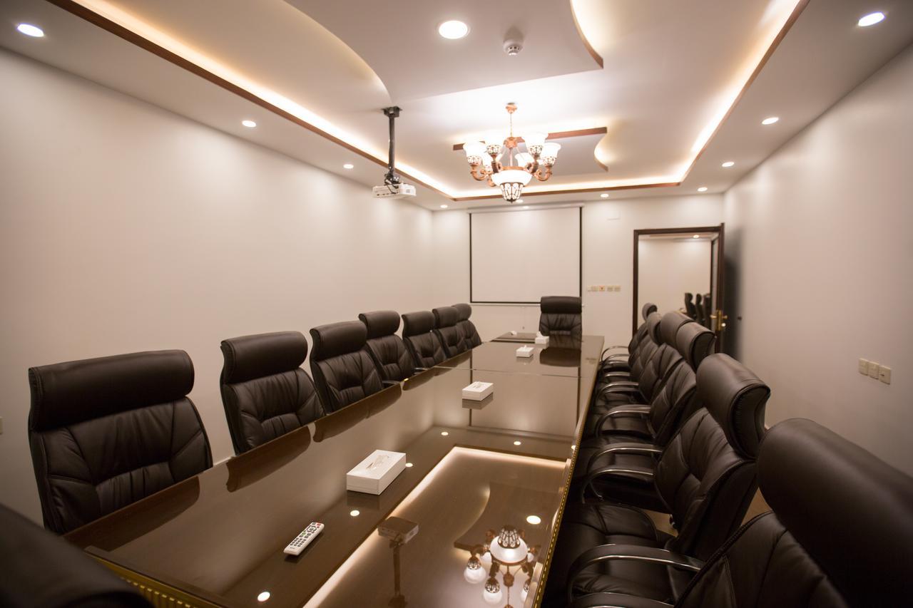 Luxury Hotel Apartments Tabuk Exterior foto