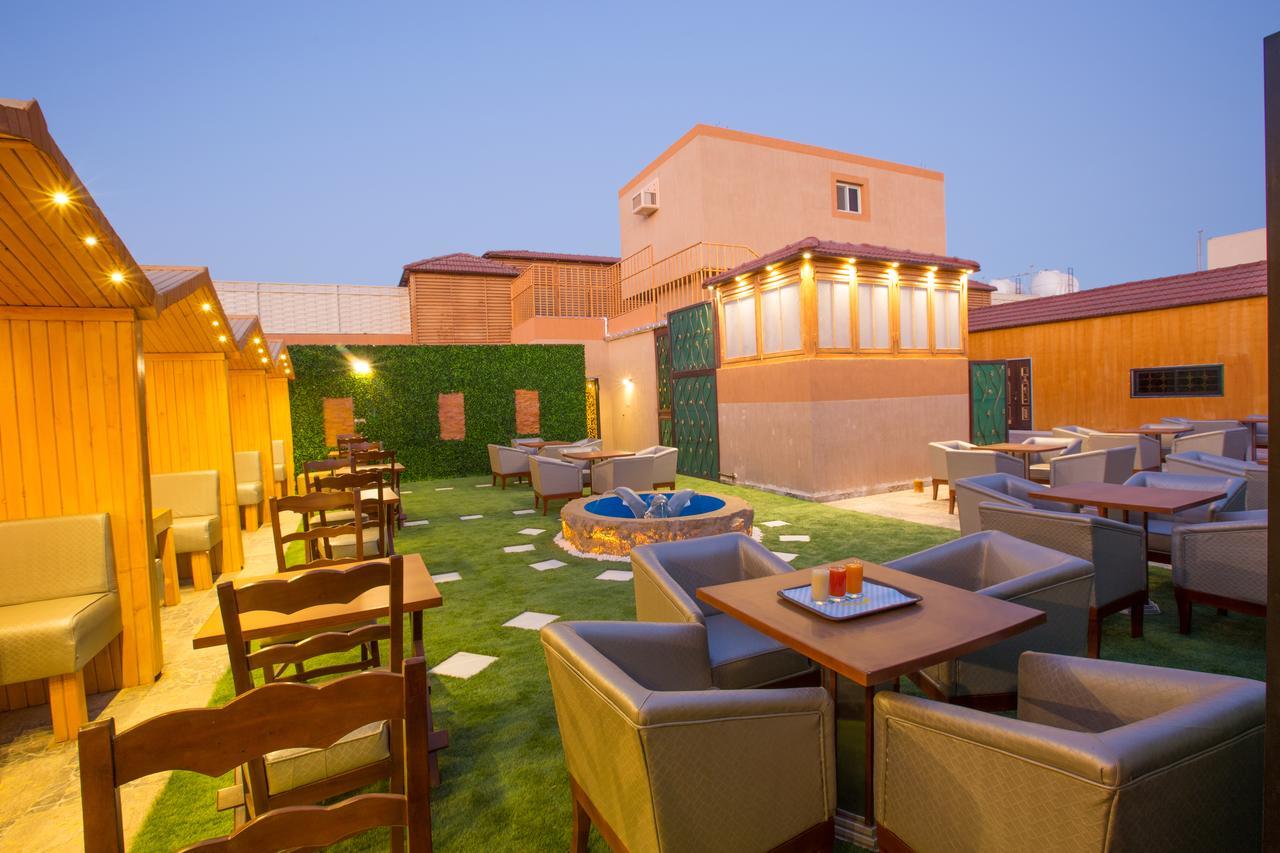 Luxury Hotel Apartments Tabuk Exterior foto
