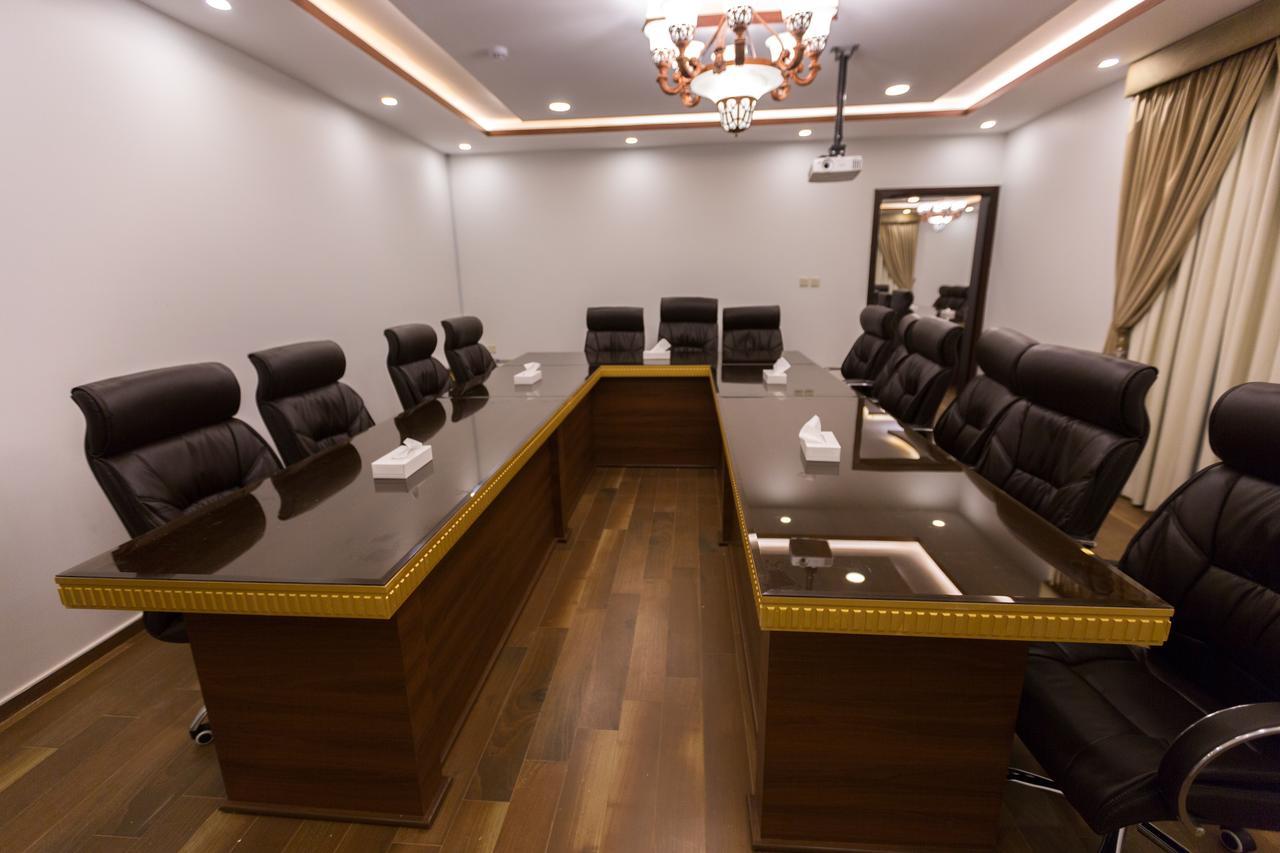 Luxury Hotel Apartments Tabuk Exterior foto