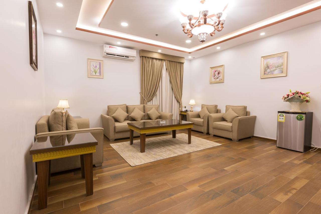 Luxury Hotel Apartments Tabuk Exterior foto