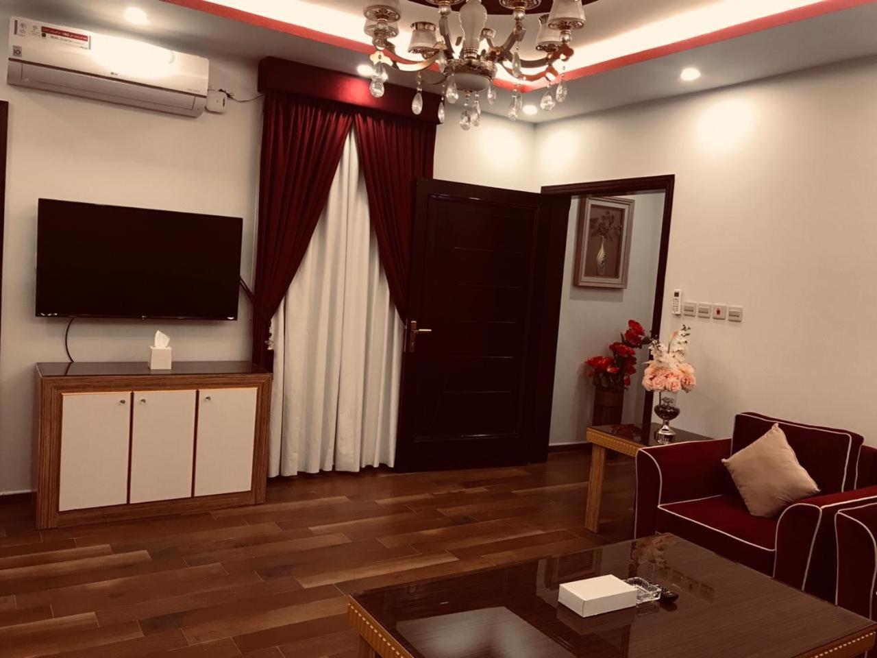 Luxury Hotel Apartments Tabuk Exterior foto