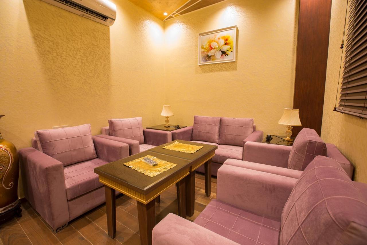 Luxury Hotel Apartments Tabuk Exterior foto